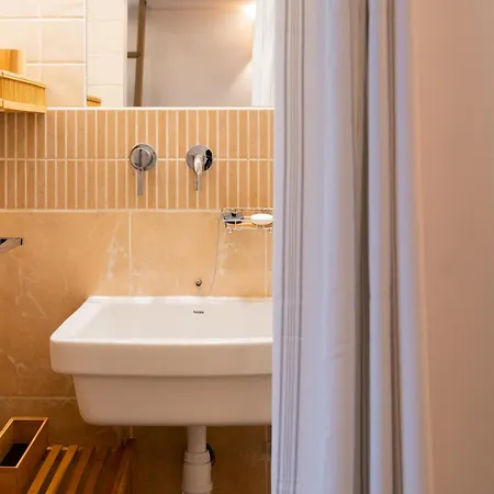 公寓 A 2min A Pieds De La Et Du Casino 滨海博利厄