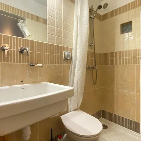 A 2min A Pieds De La Et Du Casino 滨海博利厄